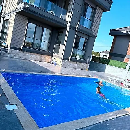 Hotel Cozy In Silivri Istanbul